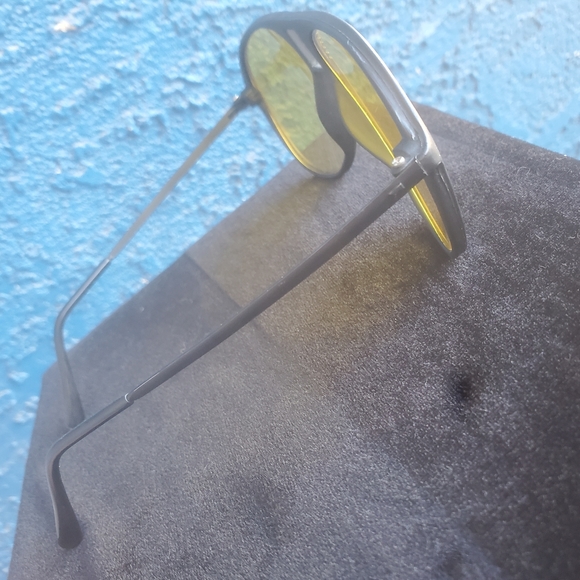 Vintage Night Driver Sunglasses. - Picture 10 of 16